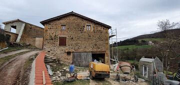 Ravalement de façade à Saint-Julien-sur-Bibost